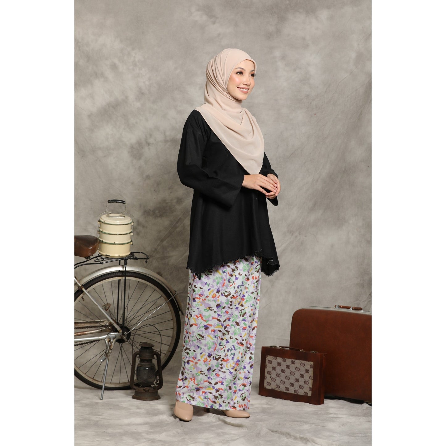 Kurung Cinta SKIRT (Black)