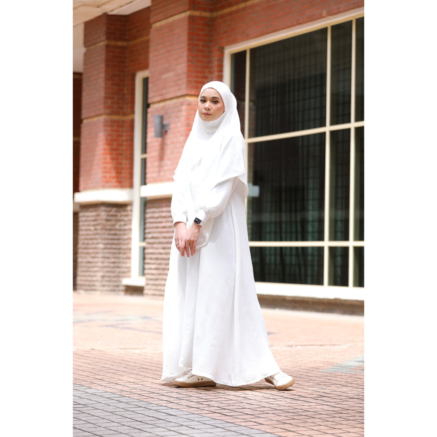 Flora Khimar -White