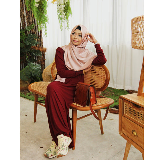 Daisy Dress (Maroon Plain)
