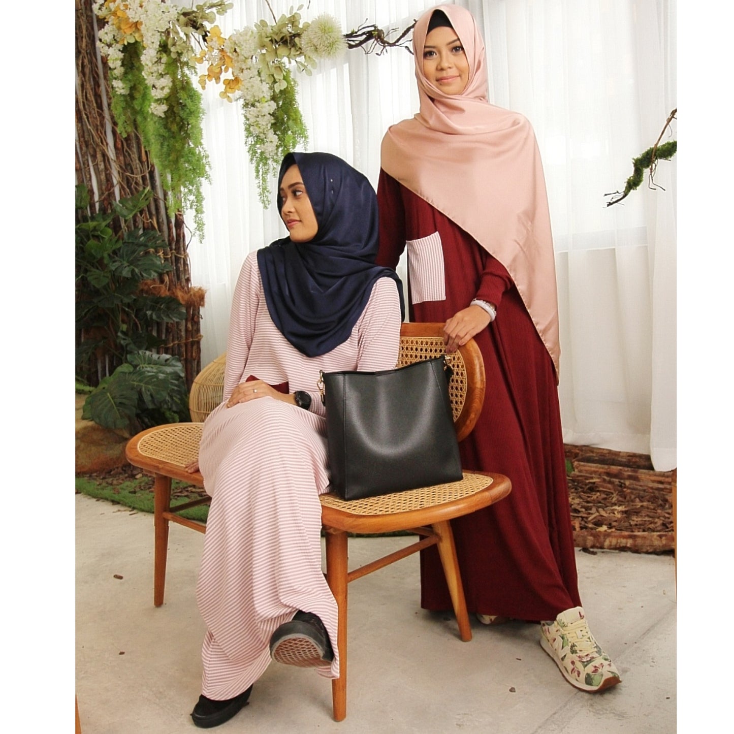 Daisy Dress (Maroon Plain)