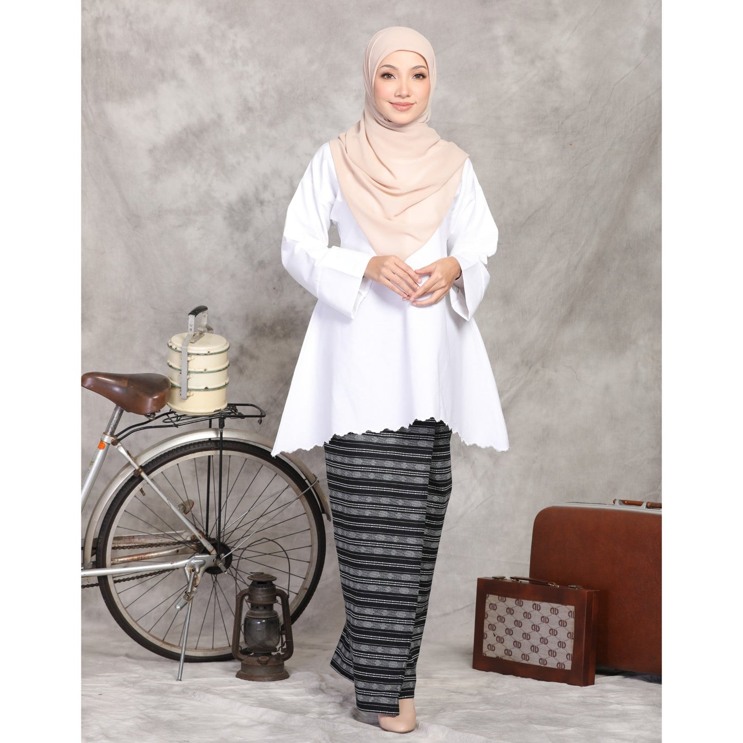 Kurung Cinta BLOUSE (White)