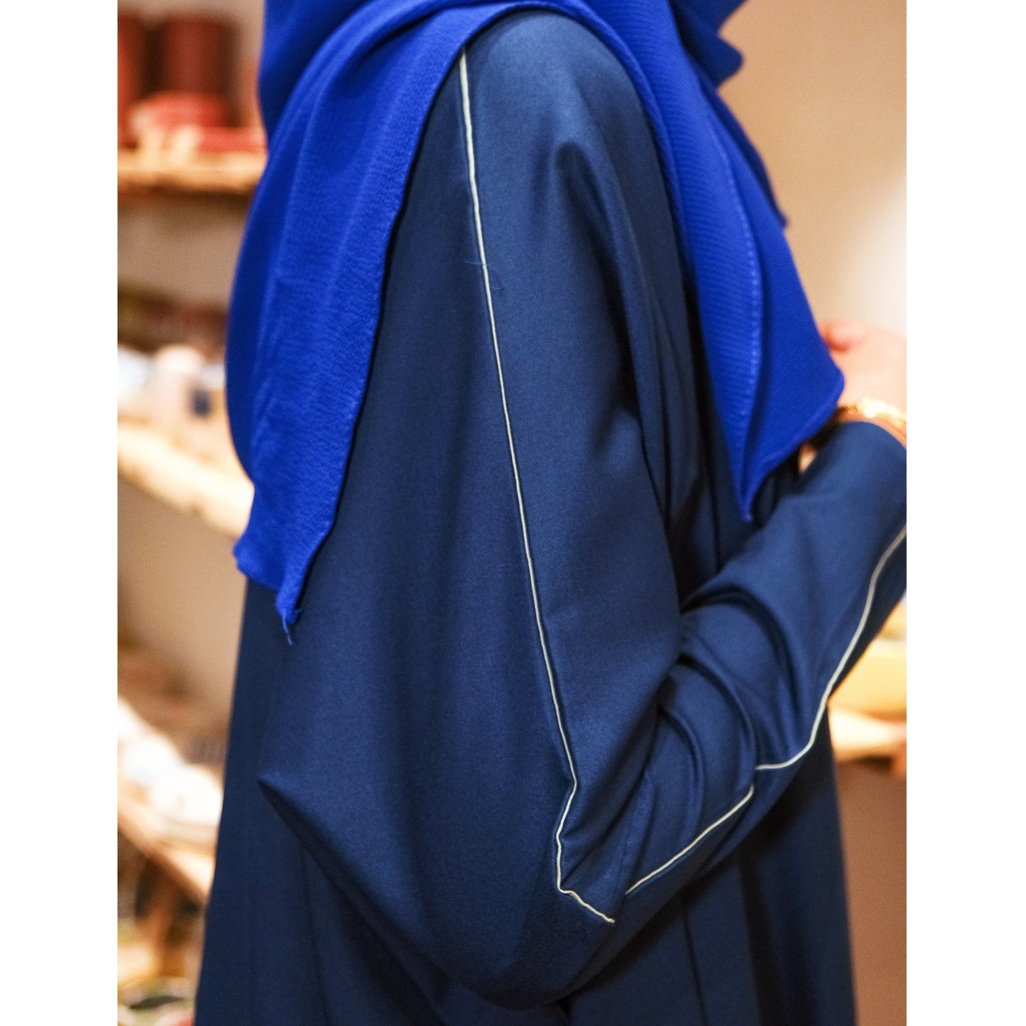 Daffodil Abaya
(Royal Blue)